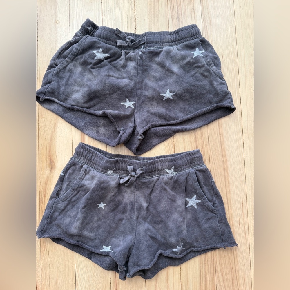 Supply lounge shorts. Star prints! Youth Large 12/14!